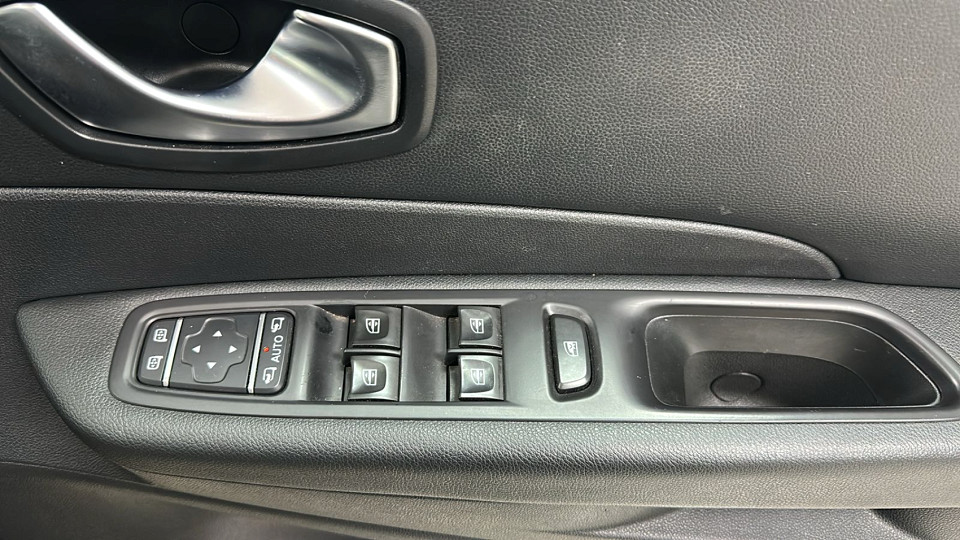 Photo 17 of 20