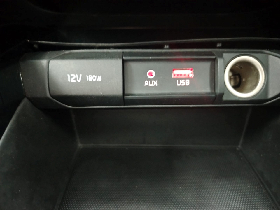 Photo 17 of 28