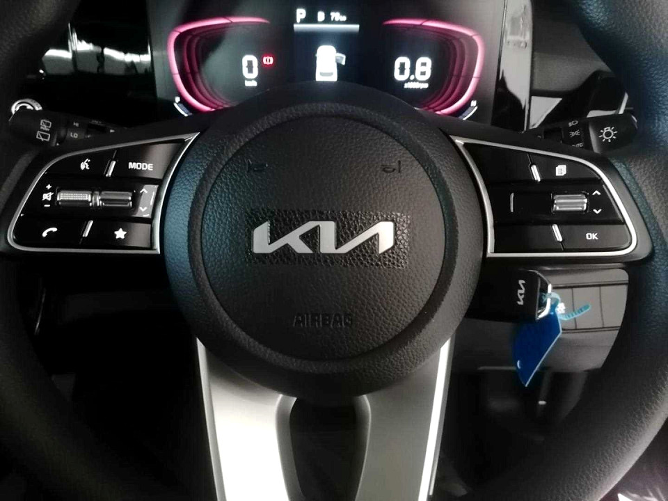 Photo 18 of 20