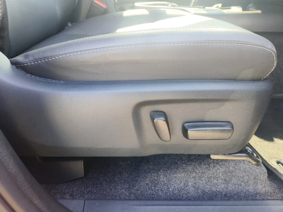 Photo 18 of 26