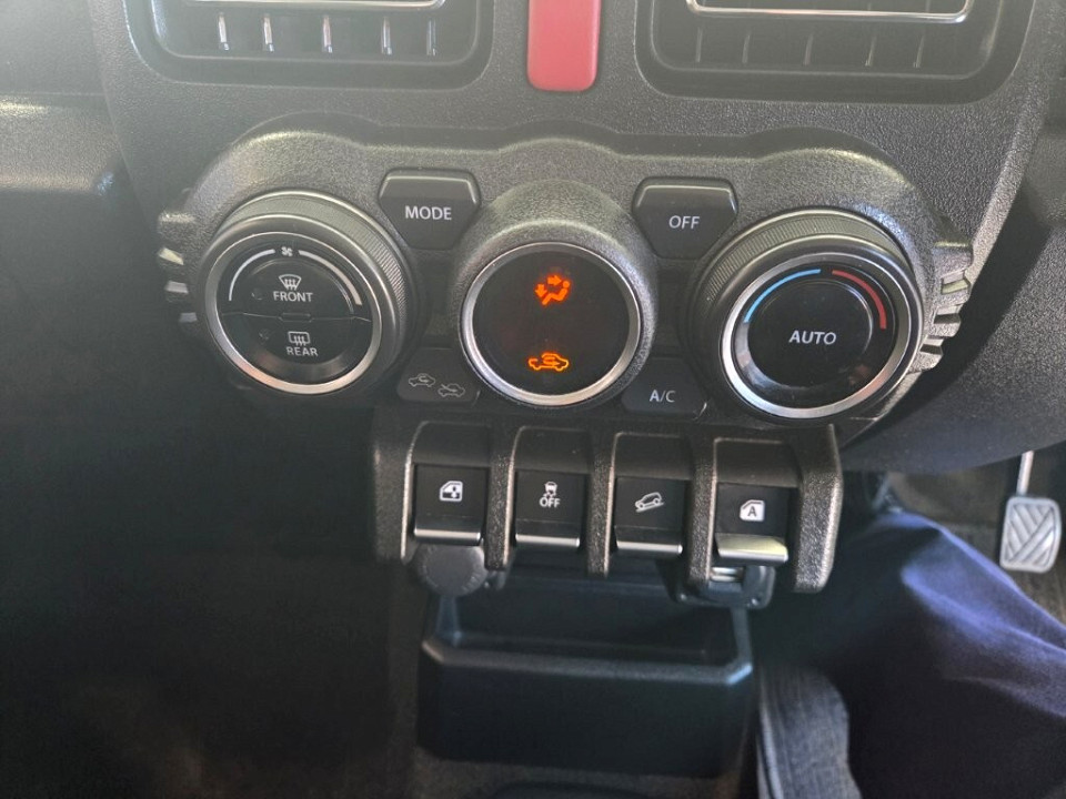 Photo 10 of 14