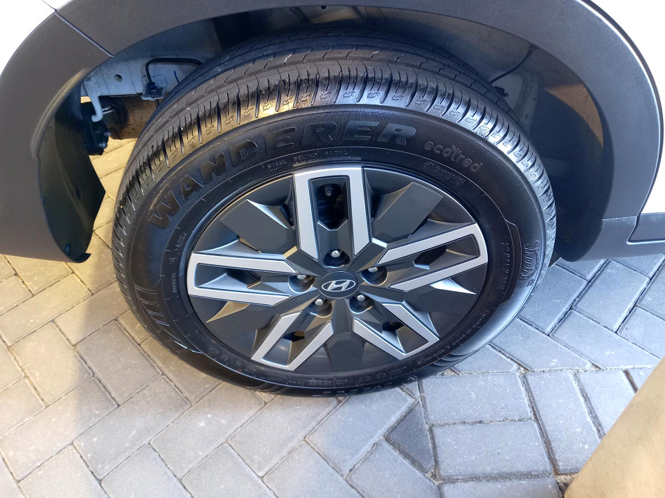 Photo 20 of 24