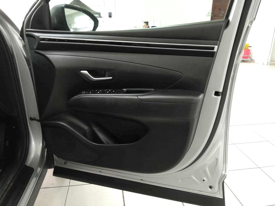 Photo 14 of 20