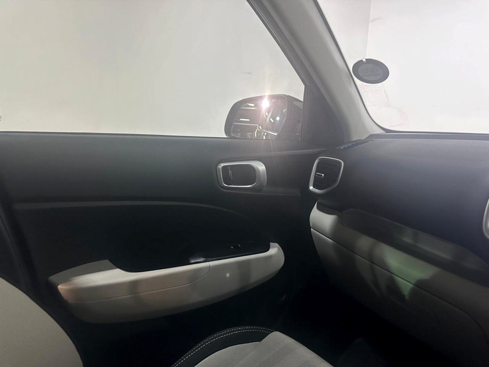 Photo 18 of 26
