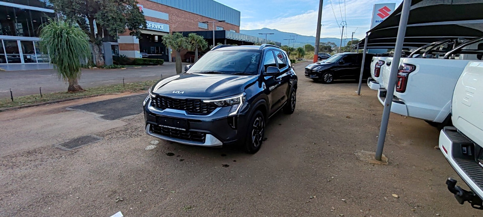 Photo 3 of 18
