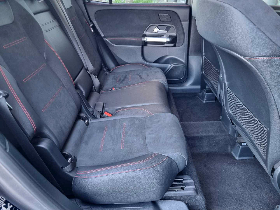 Photo 14 of 20