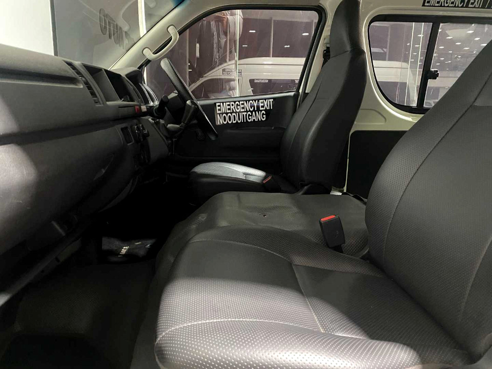 Photo 8 of 20