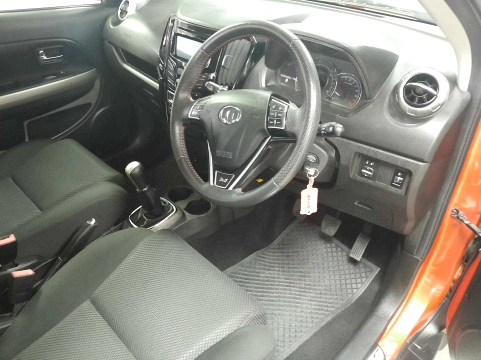 Photo 8 of 20