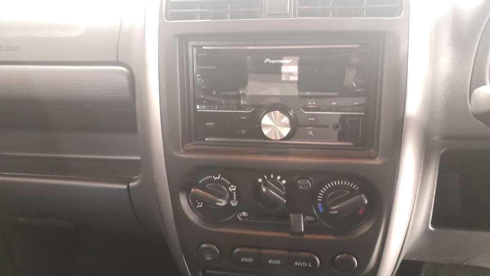 Photo 16 of 23