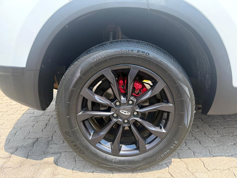 Photo 9 of 18
