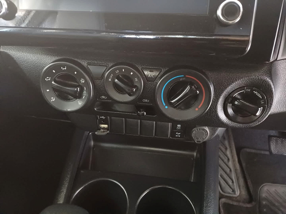 Photo 16 of 26