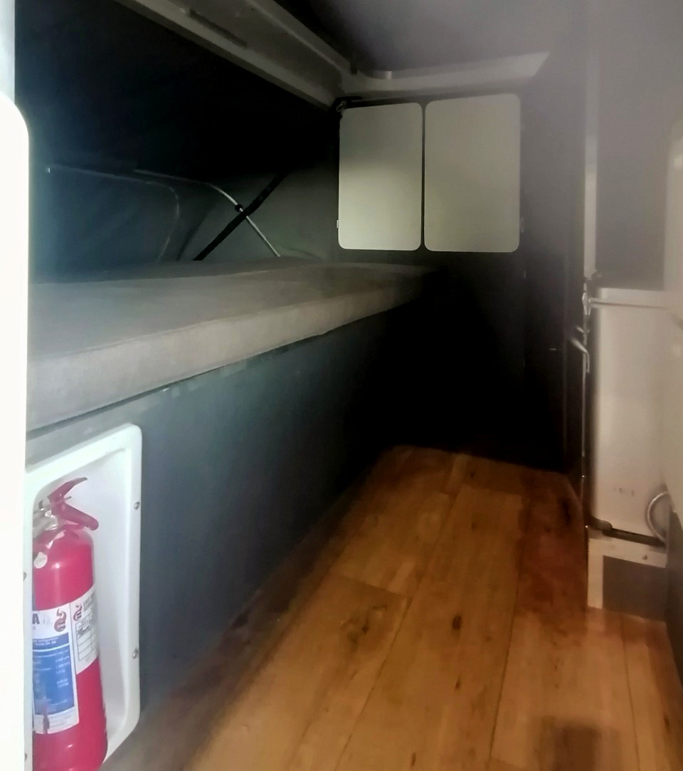 Photo 4 of 19