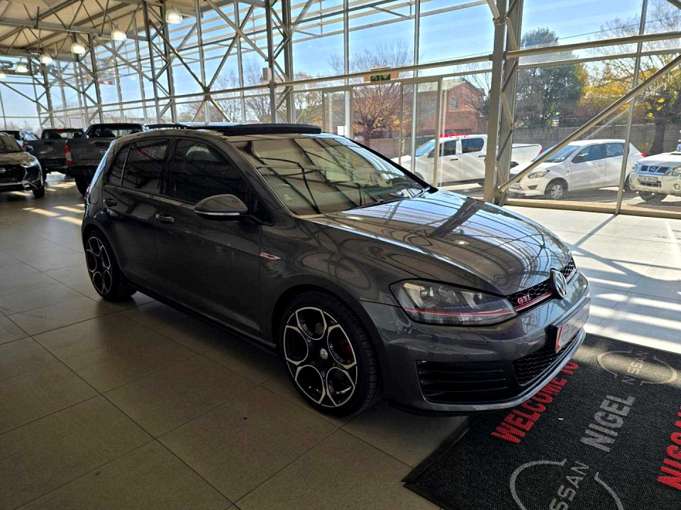 Photo 16 of 20