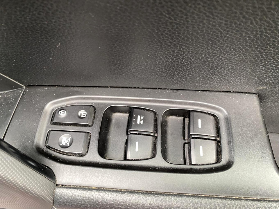 Photo 15 of 19