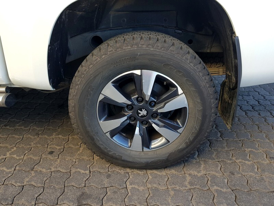Photo 8 of 19