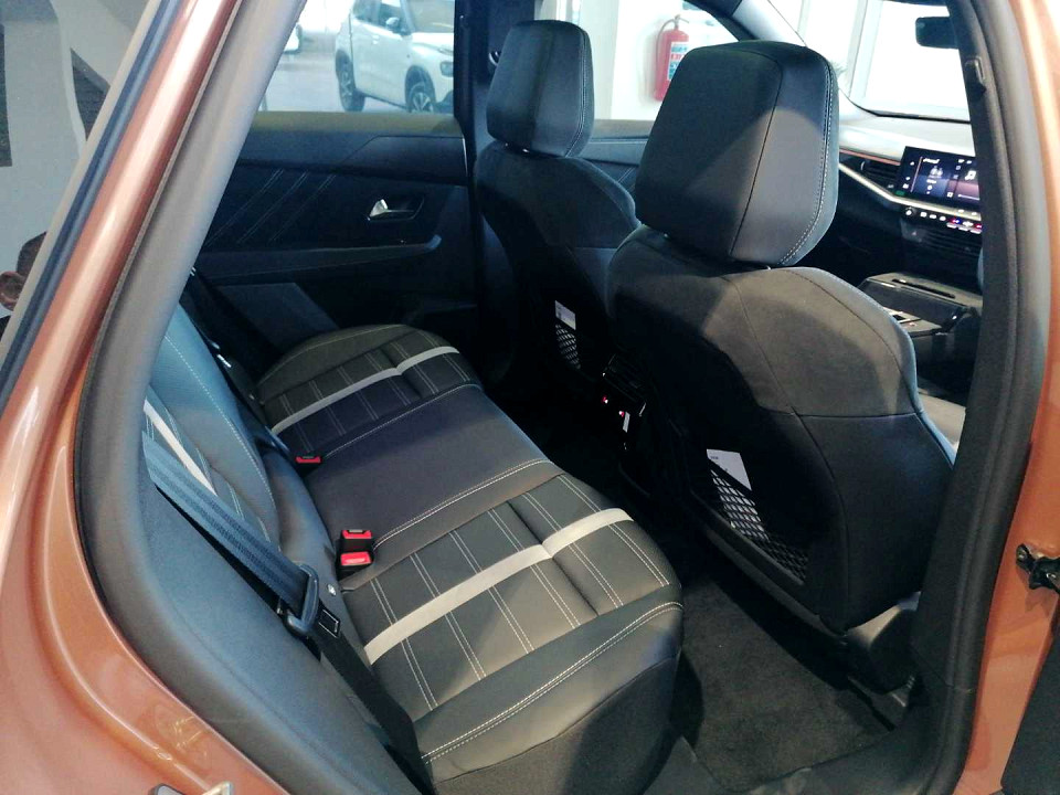 Photo 18 of 20