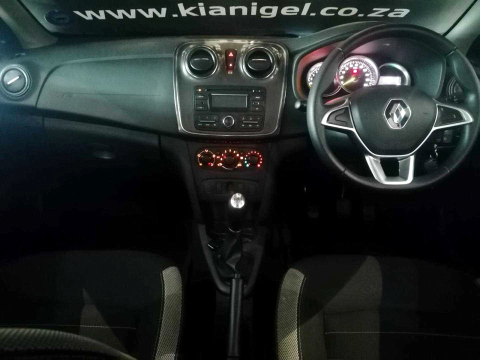 Photo 7 of 20