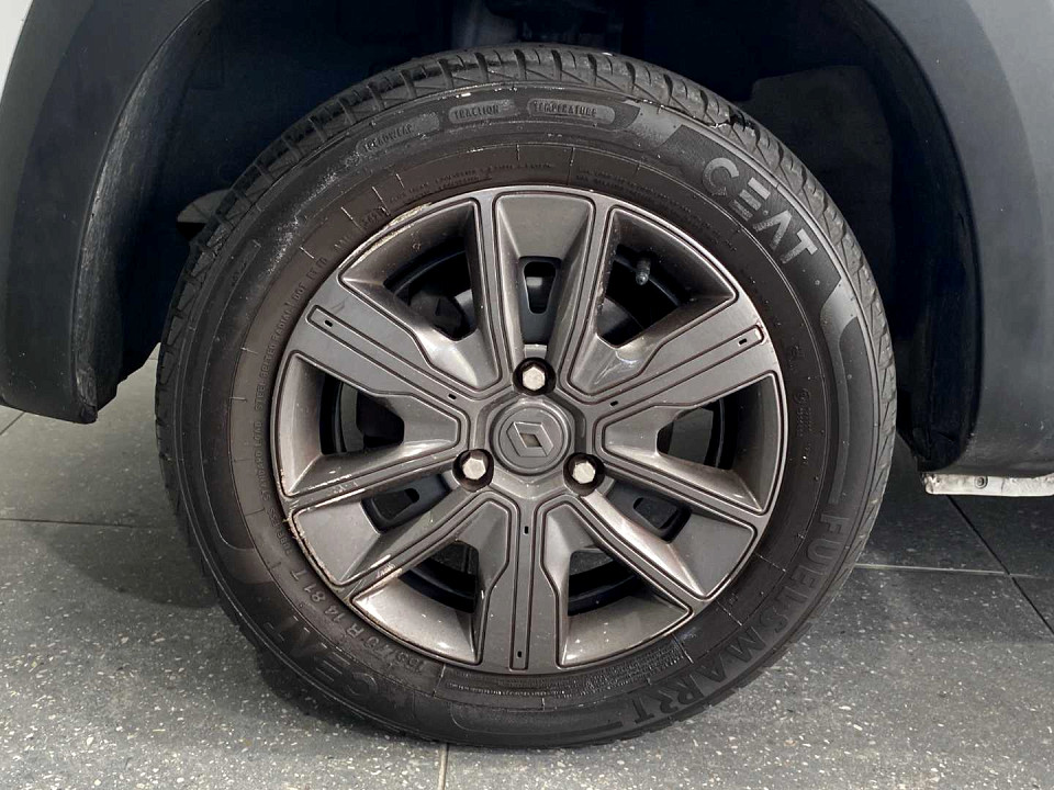 Photo 19 of 20