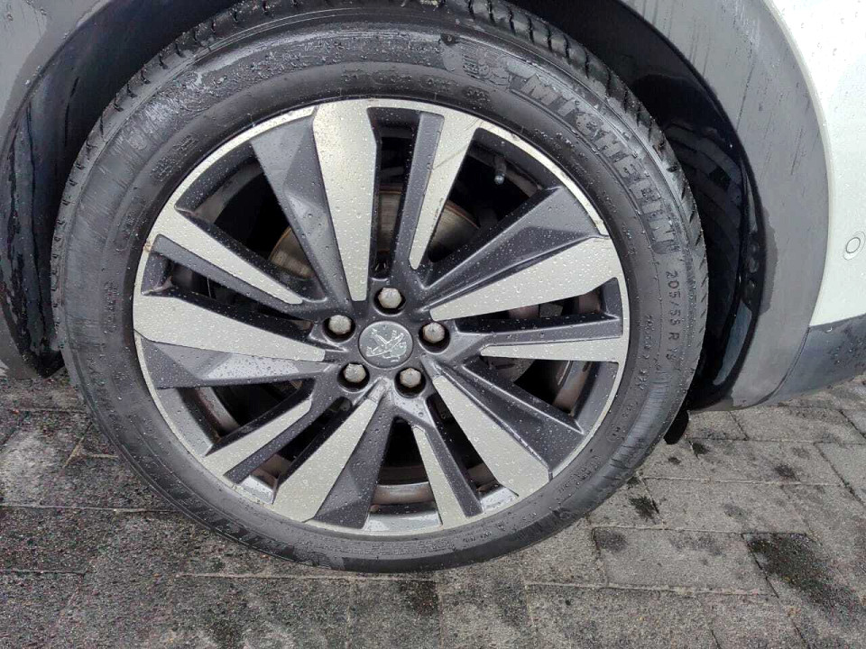 Photo 10 of 20