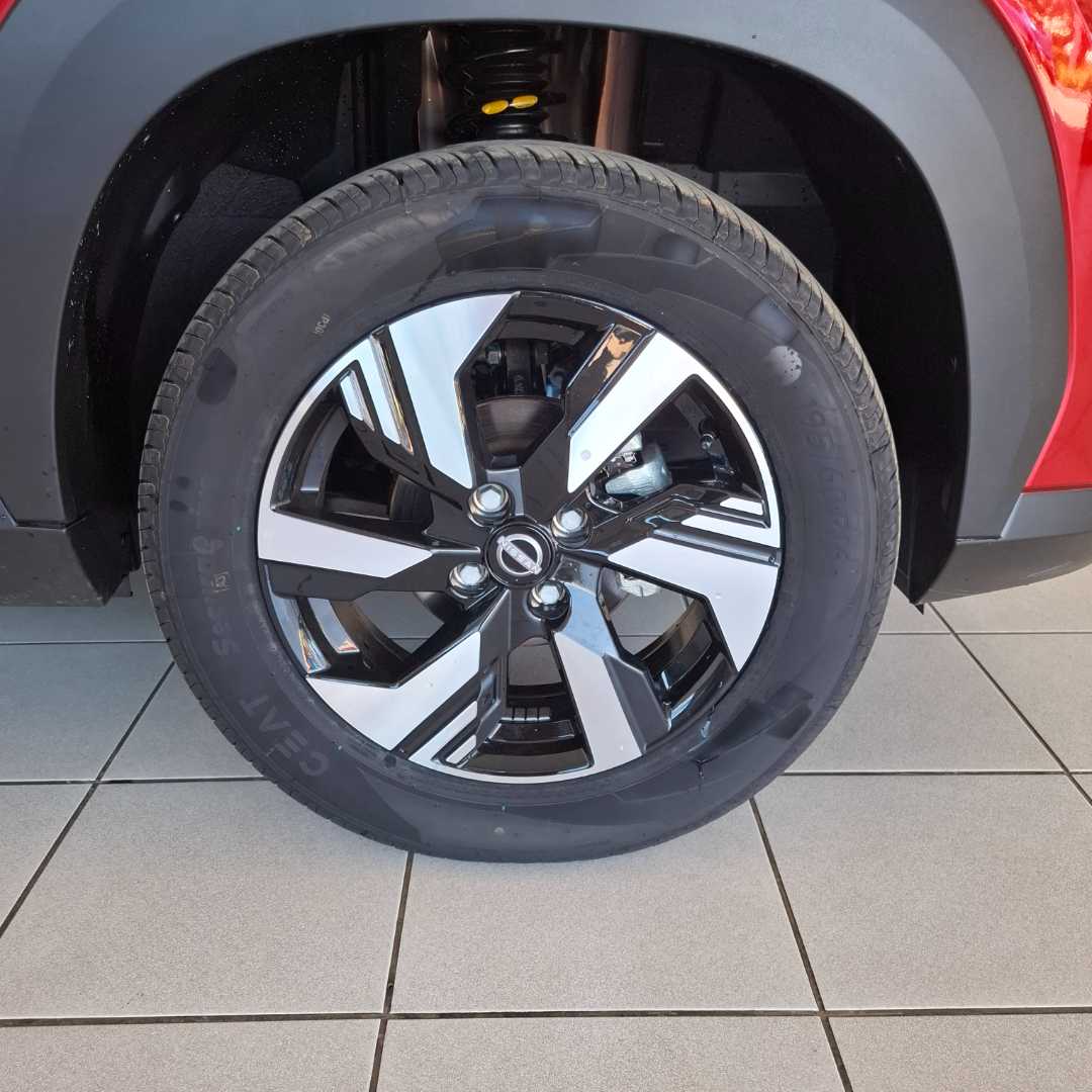 Photo 10 of 25