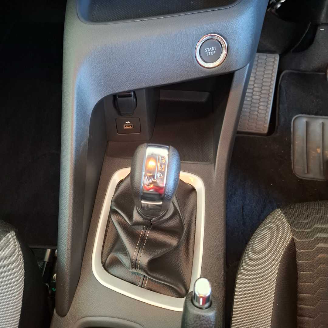 Photo 18 of 25