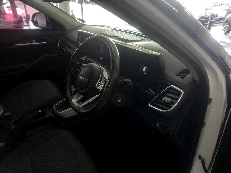 Photo 7 of 20