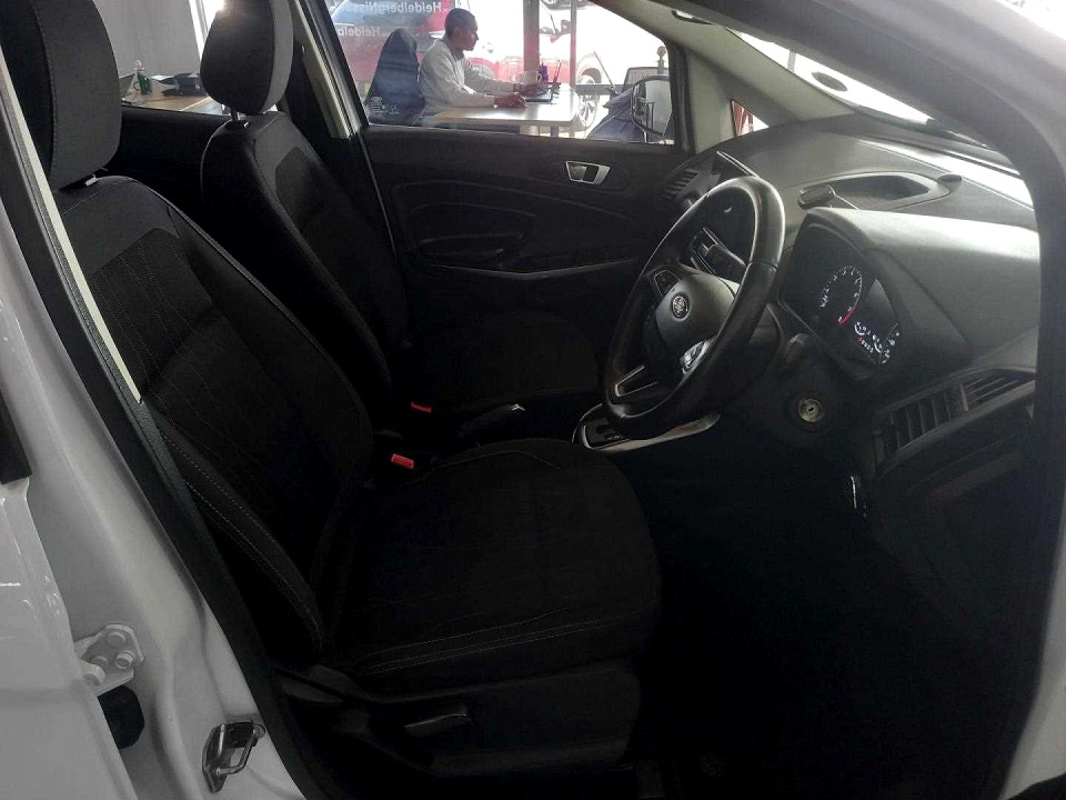 Photo 8 of 20