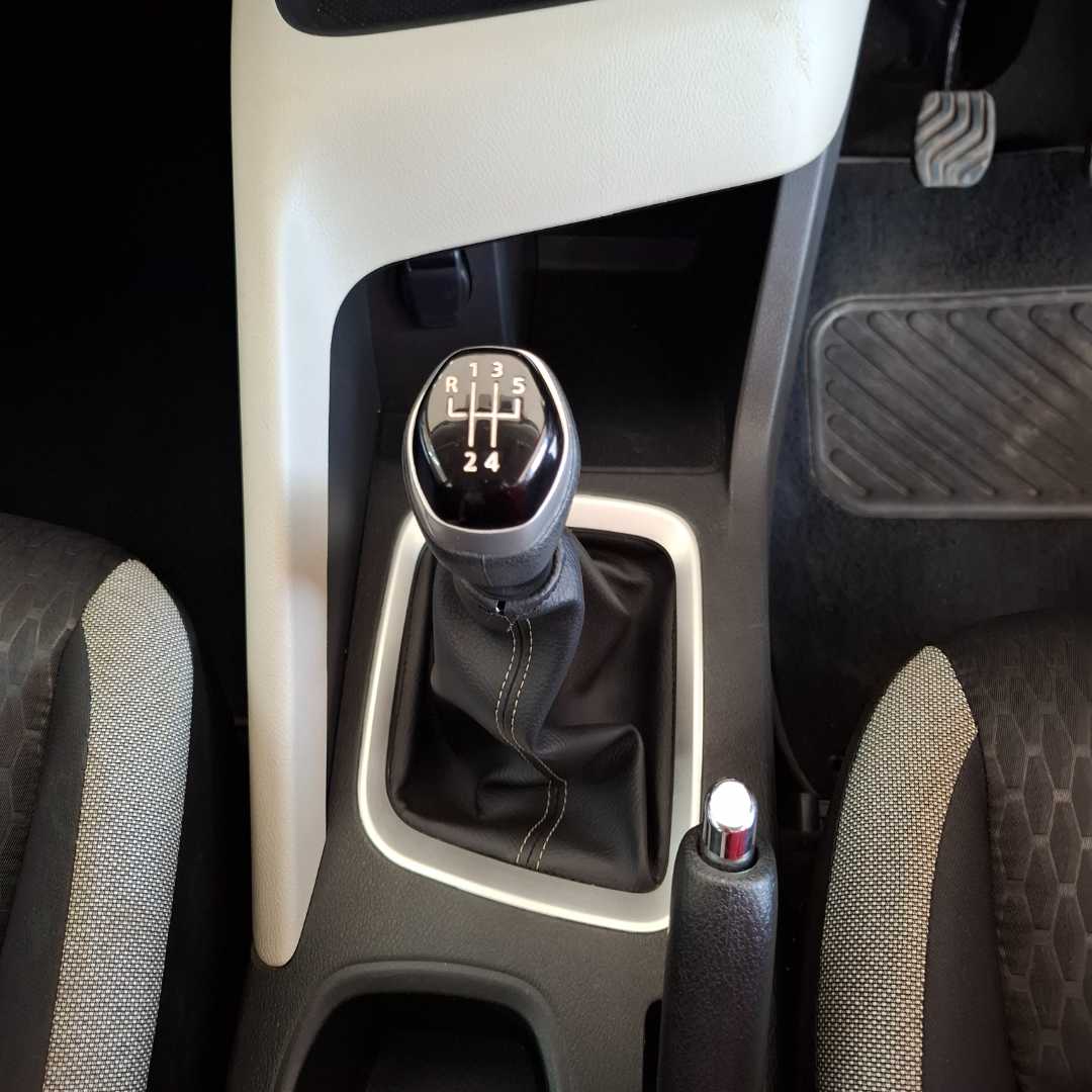 Photo 16 of 23