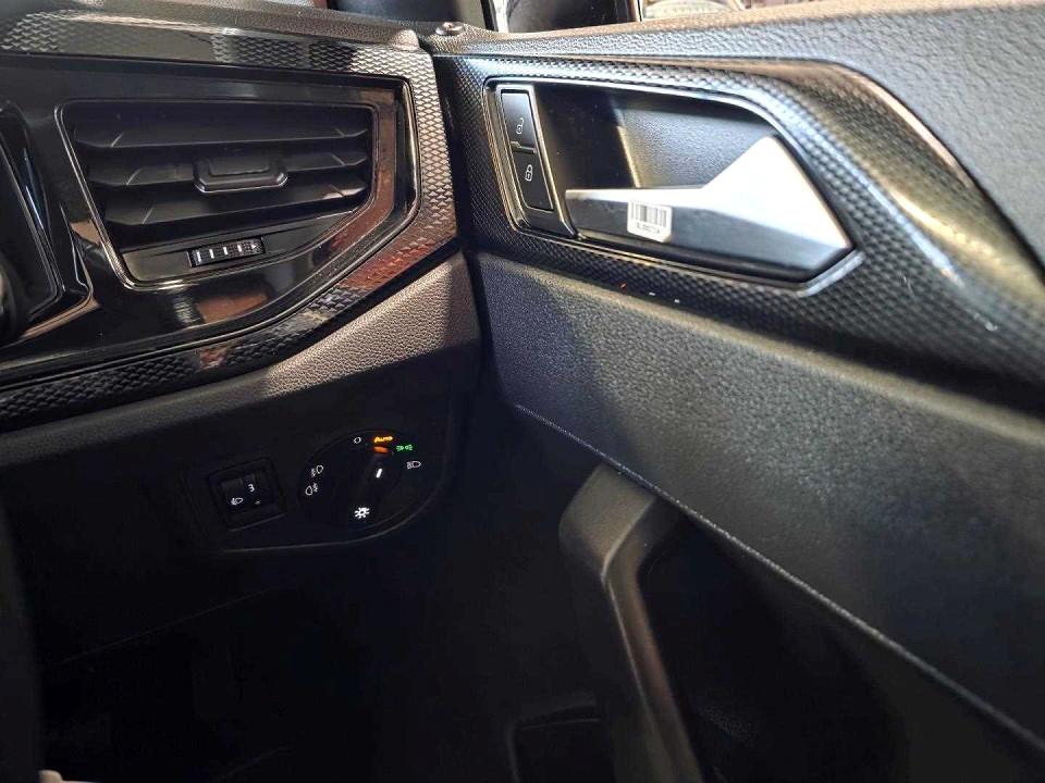 Photo 18 of 20