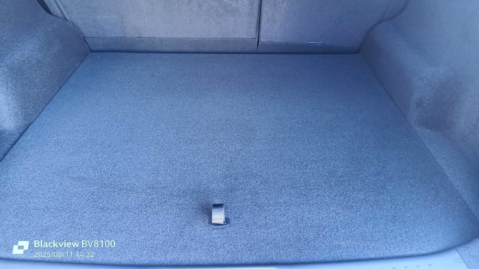 Photo 11 of 22