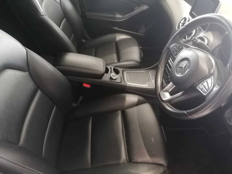 Photo 11 of 20