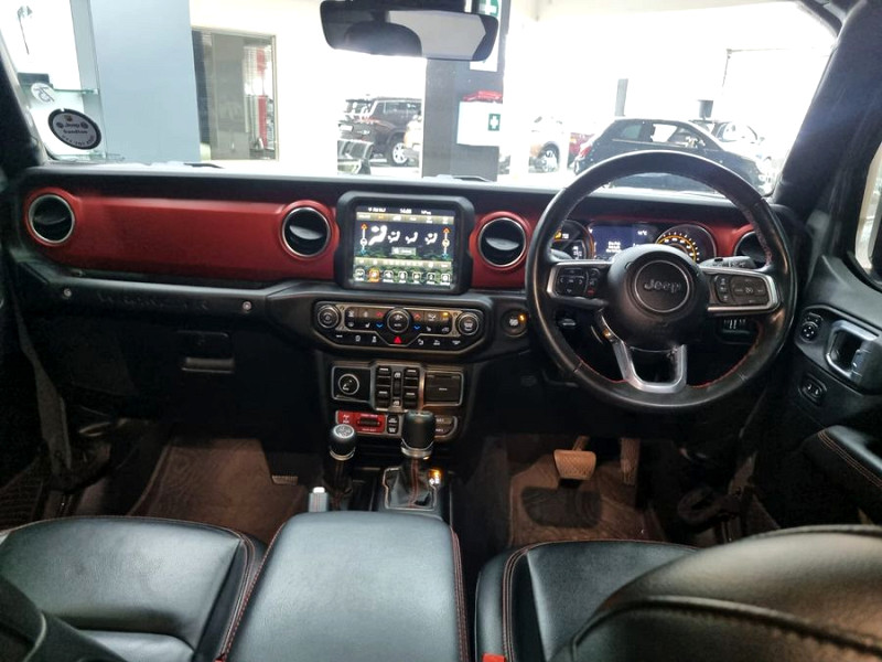 Photo 20 of 23
