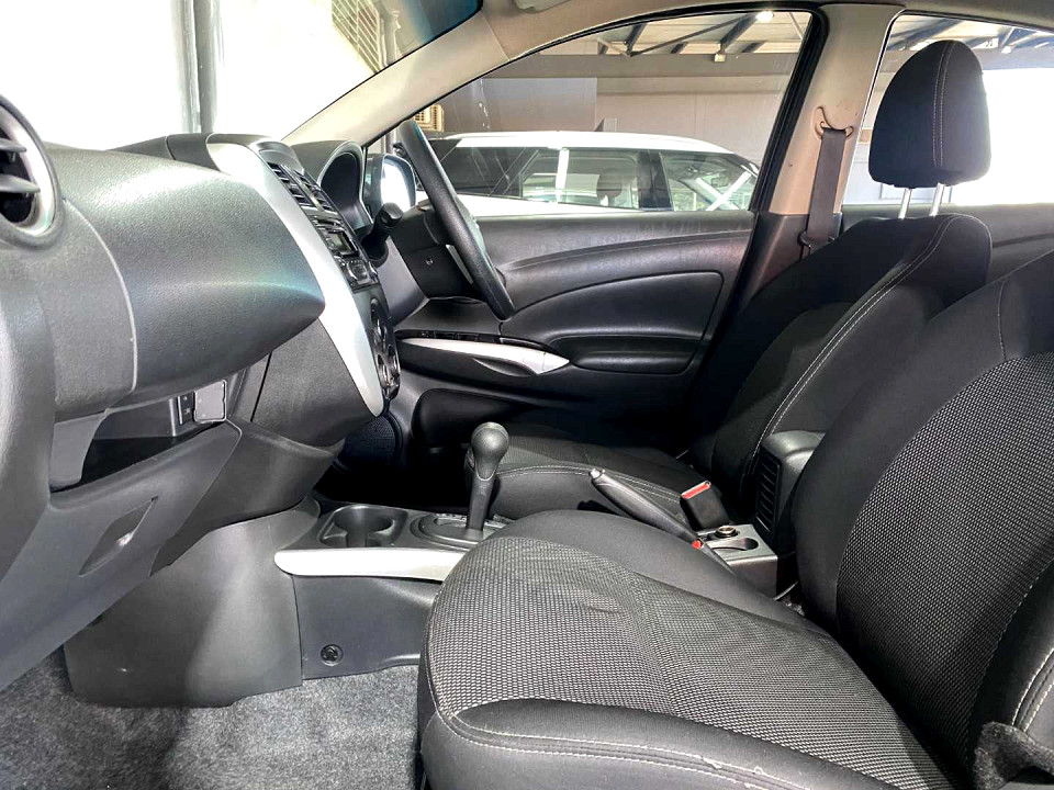 Photo 8 of 20