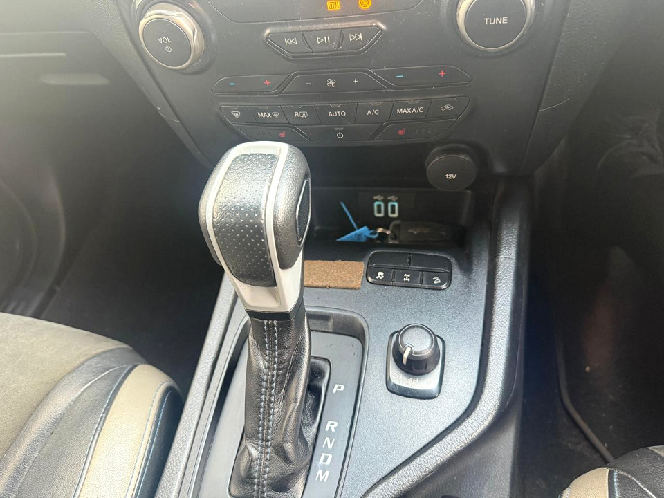Photo 18 of 23