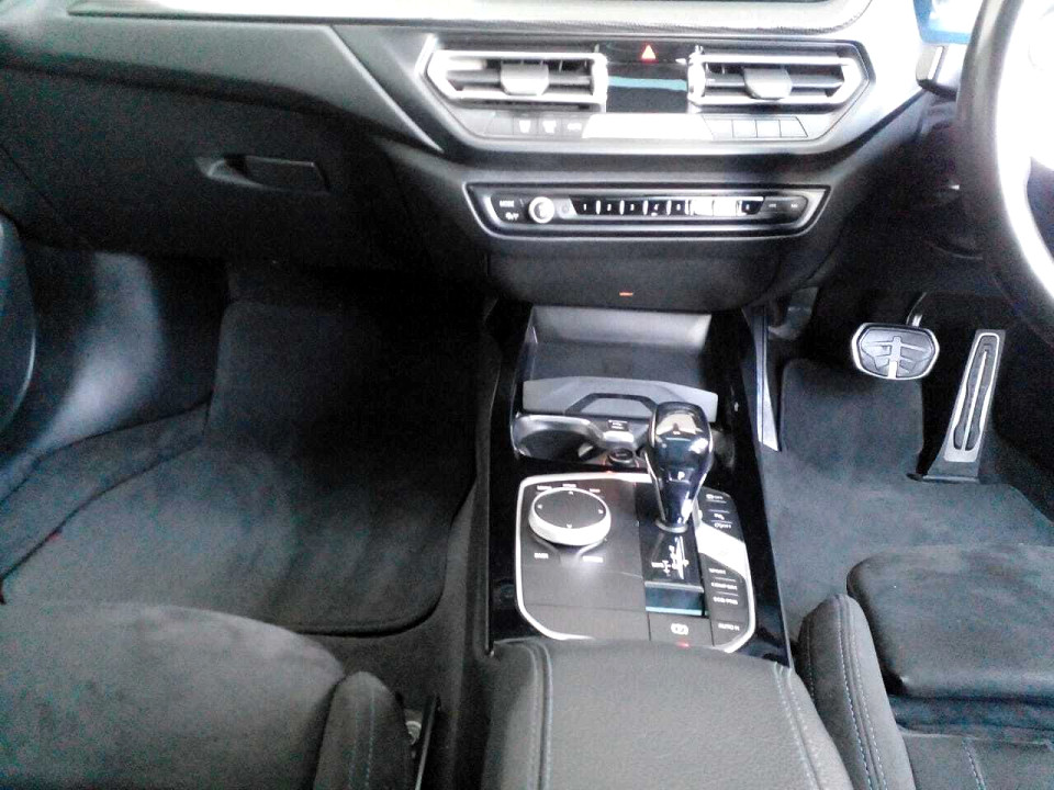 Photo 17 of 20