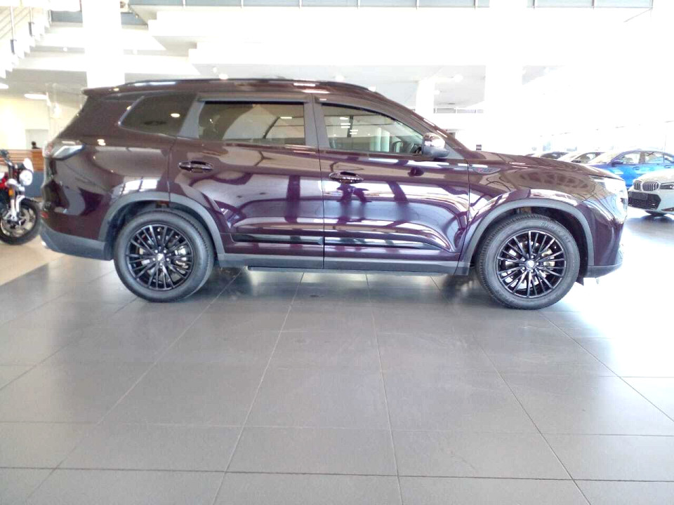 Photo 3 of 20