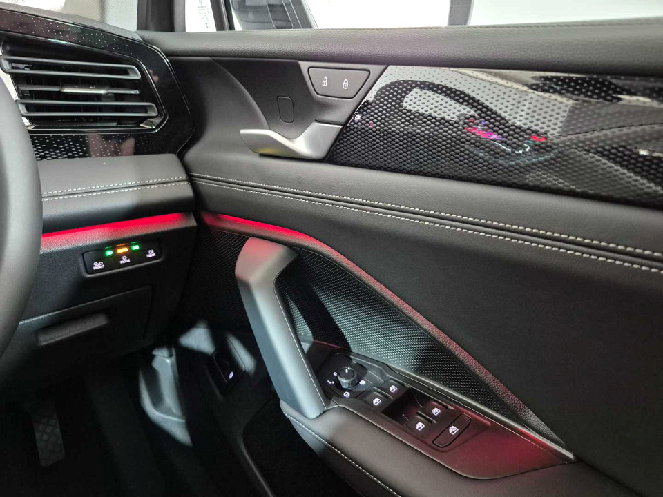 Photo 9 of 25