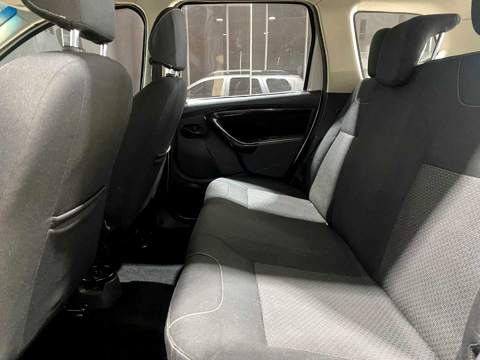 Photo 9 of 20