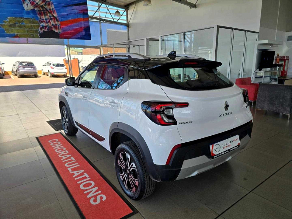 Photo 16 of 20