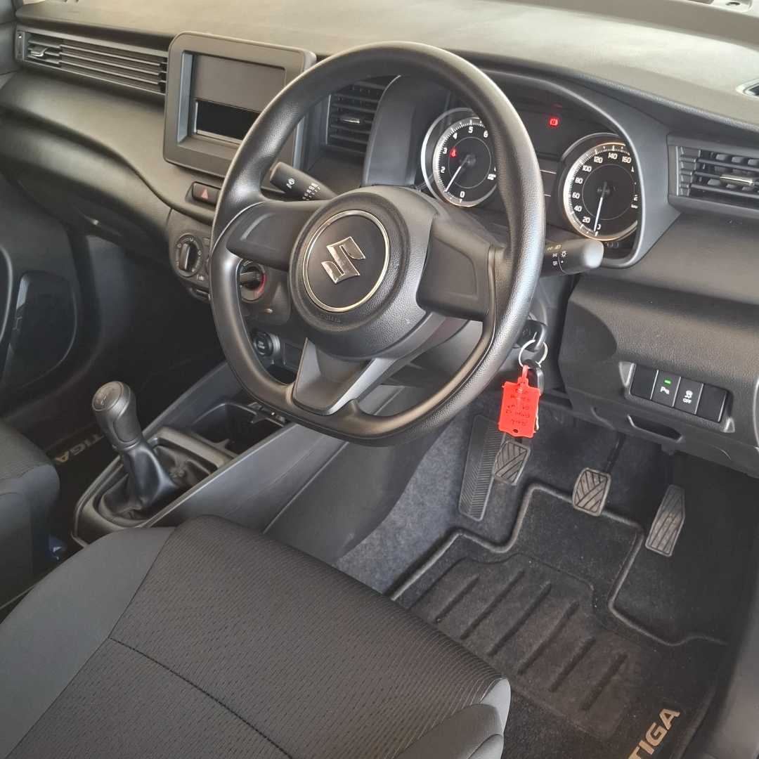 Photo 12 of 25