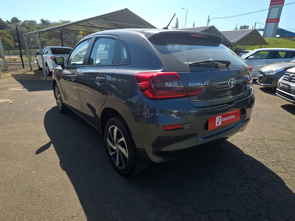Photo 16 of 22
