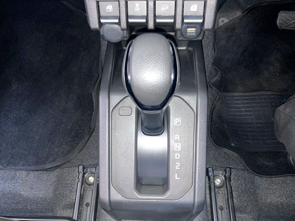 Photo 13 of 25