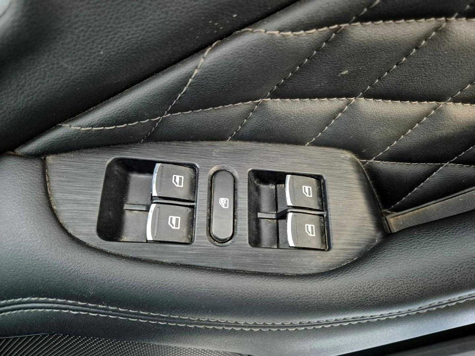 Photo 19 of 20