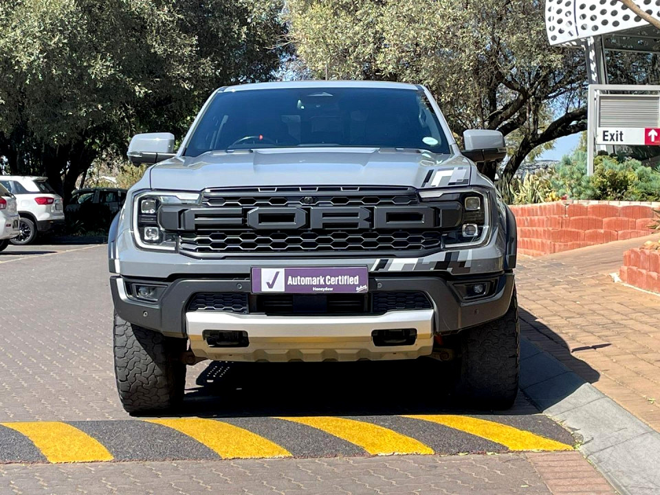 Photo 3 of 18