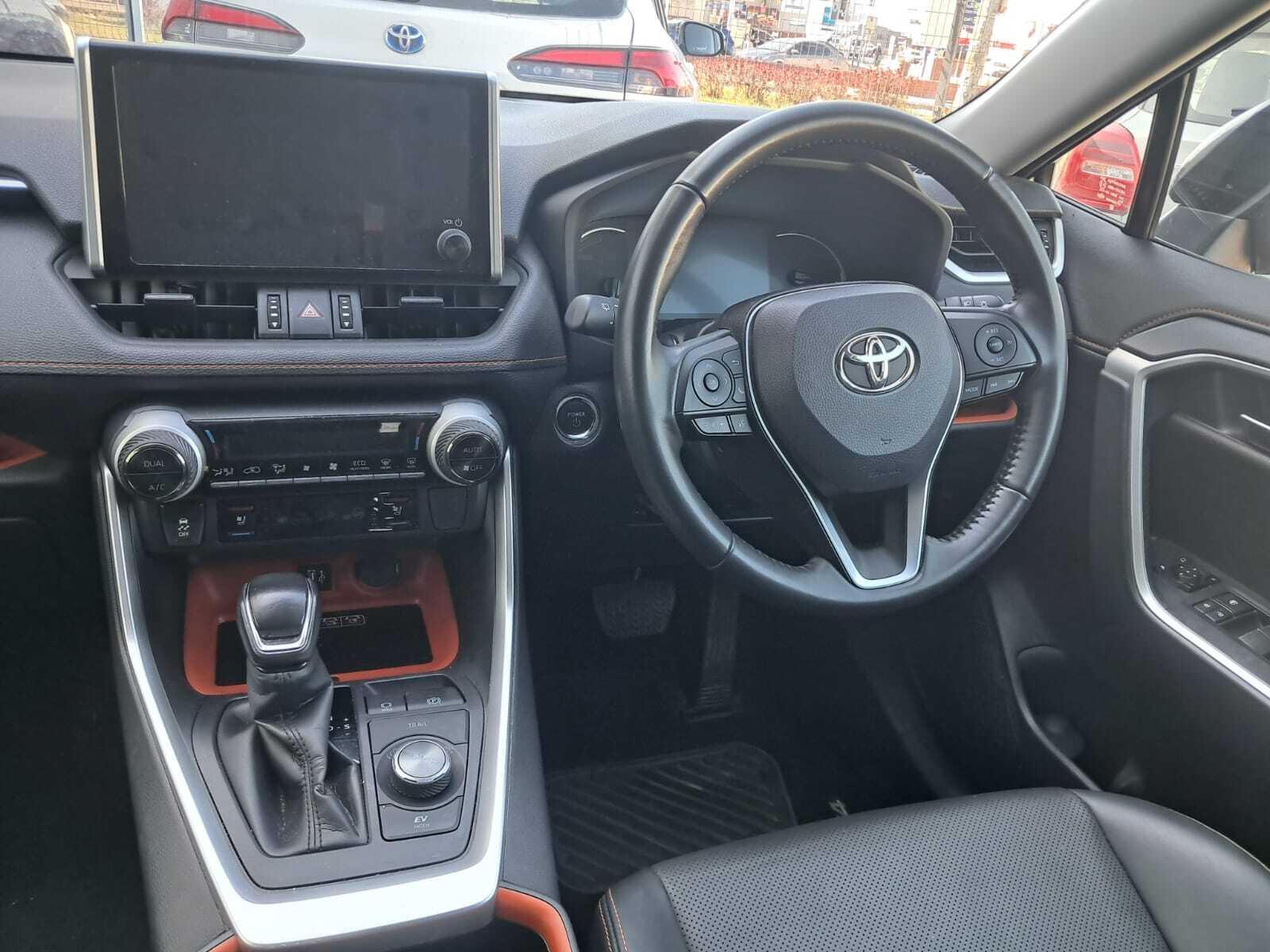 Photo 11 of 20