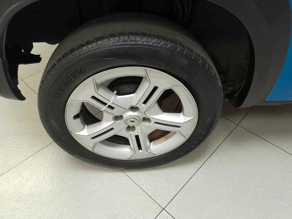 Photo 10 of 20