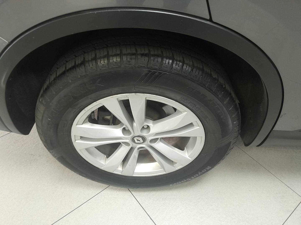 Photo 10 of 20