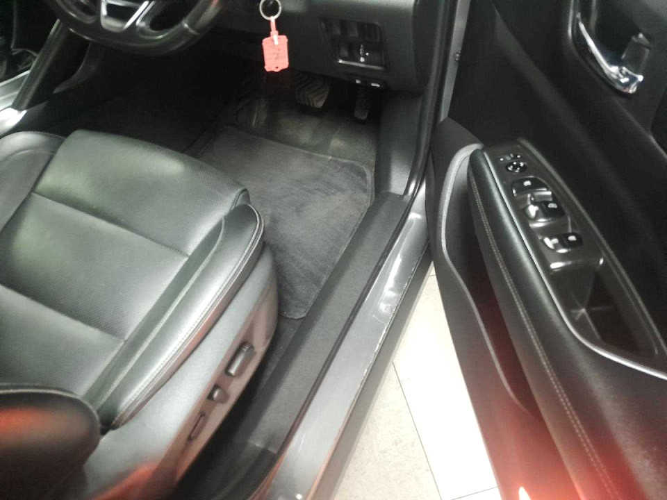 Photo 8 of 20