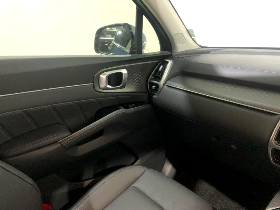 Photo 10 of 26