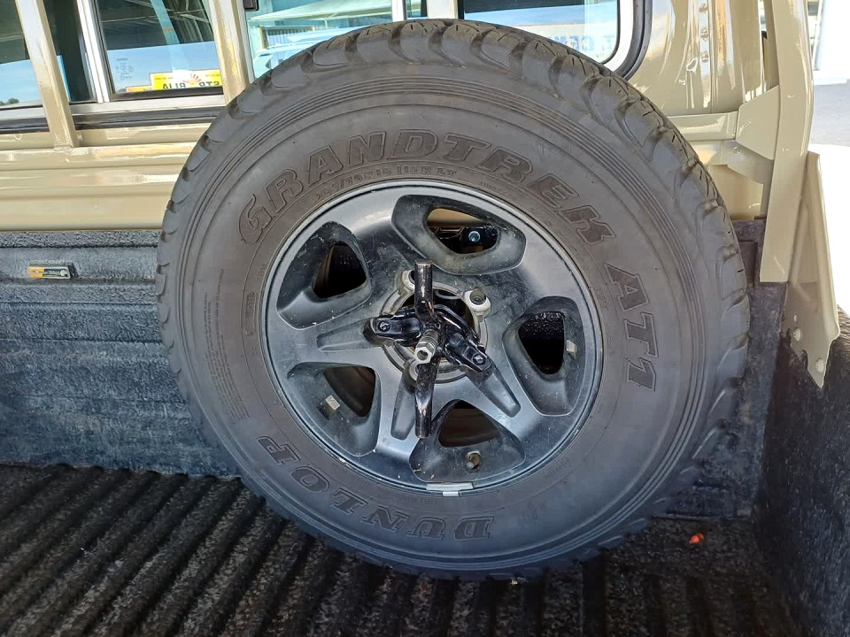 Photo 20 of 28